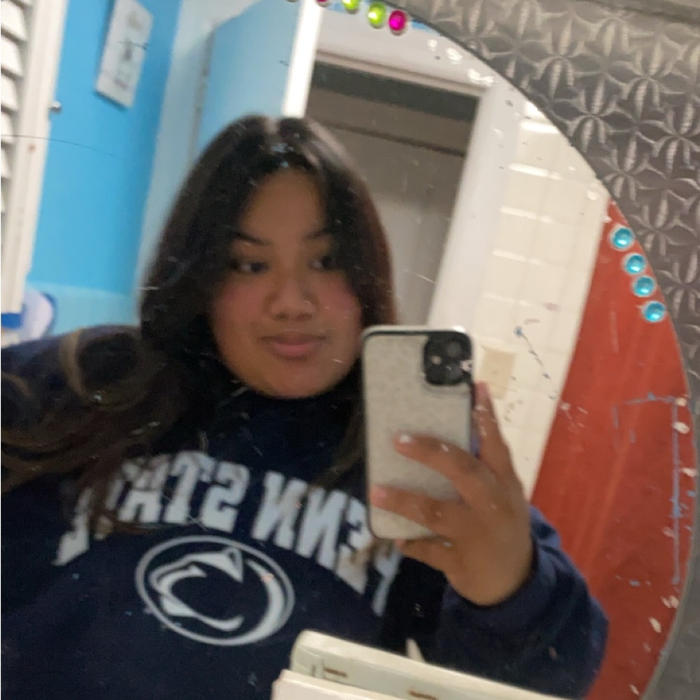 Meet your Posher, Dayana